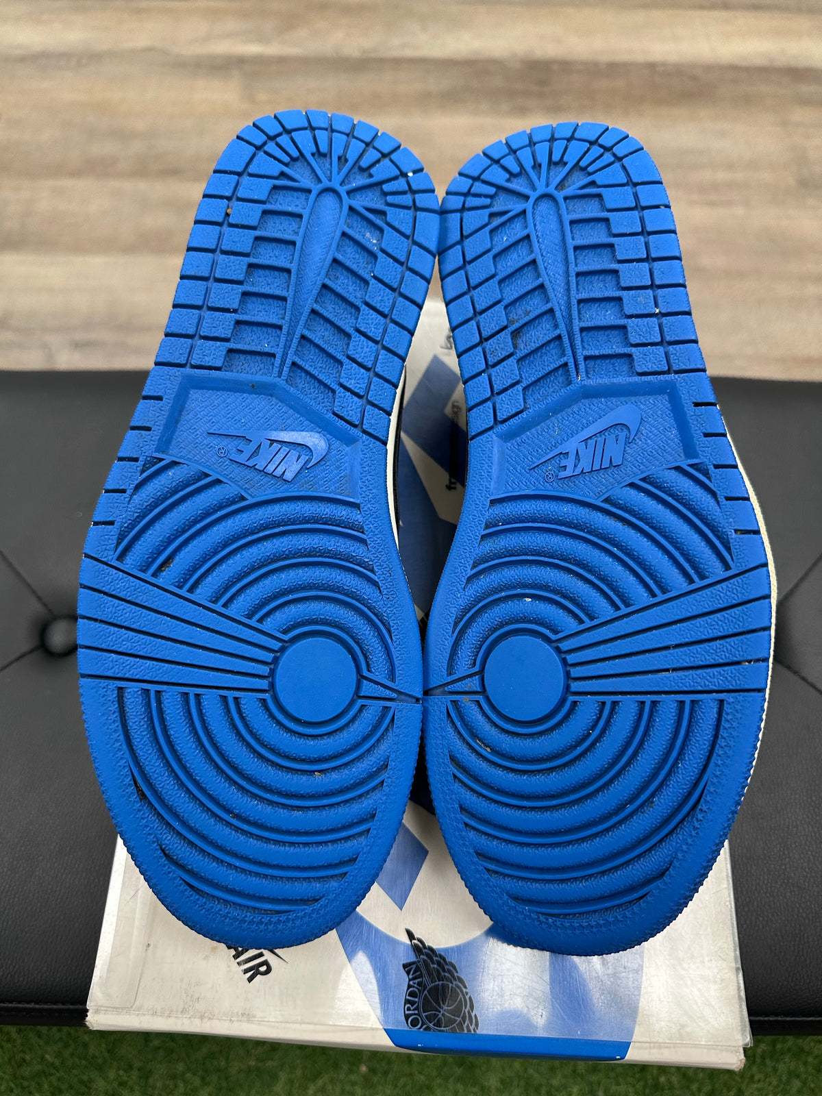Jordan 1 Retro Low OG SP Fragment x Travis Scott
