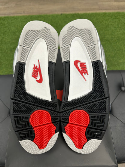Jordan 4 Retro White Cement (2025) - Size 11.5