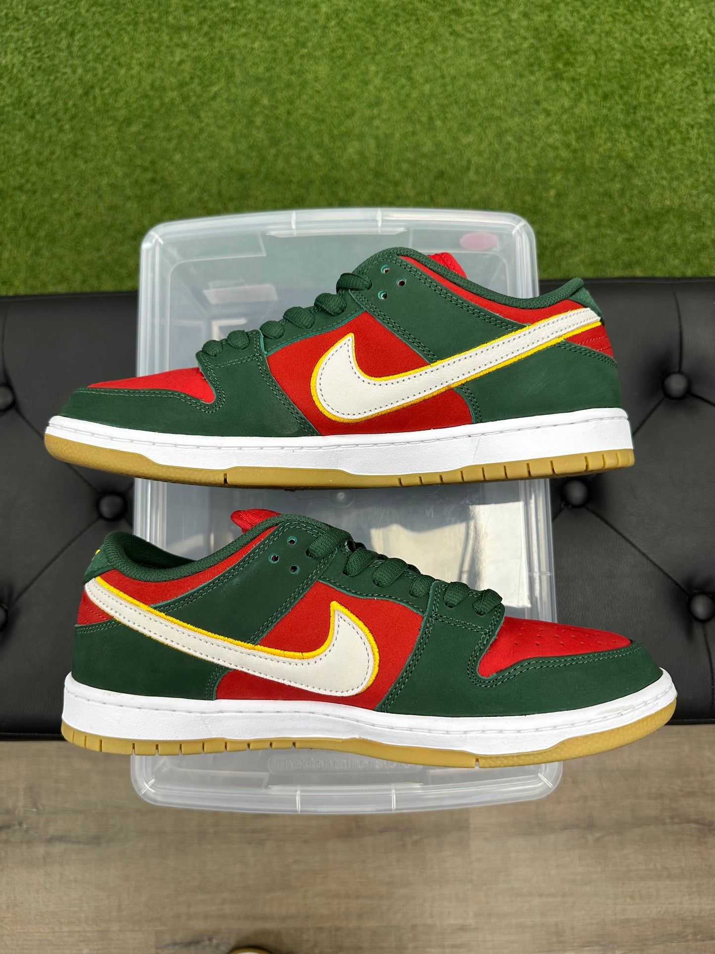 Nike SB Dunk Low Pro PRM Seattle Supersonics - Size 11 (U)