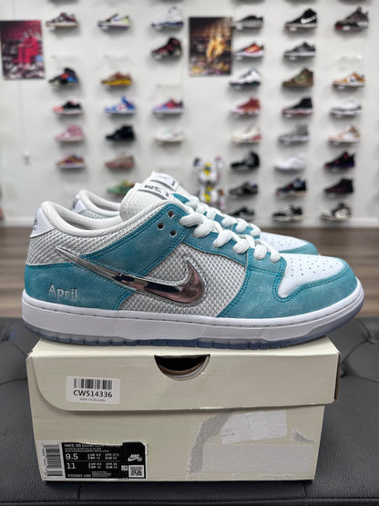 Nike SB Dunk Low April Skateboards - Size 9.5 (U)