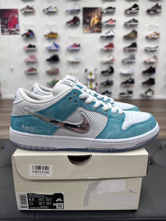 Nike SB Dunk Low April Skateboards - Size 9.5 (U)