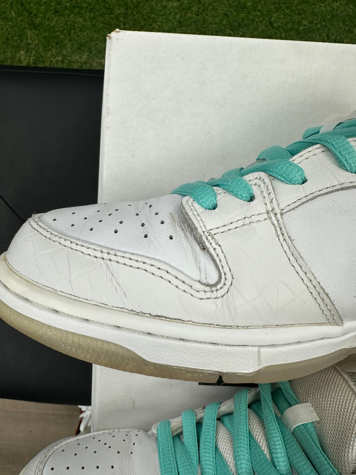 Nike SB Dunk Low Diamond Supply Co. White Diamond