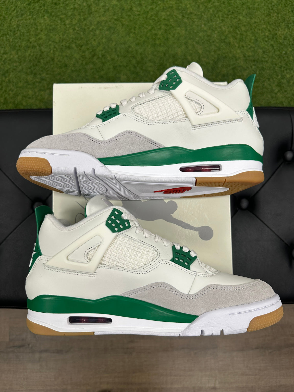 Jordan 4 Retro SB Pine Green