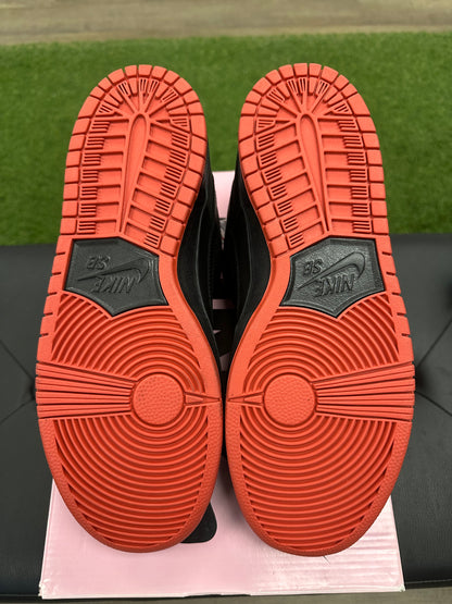 Nike SB Dunk Low Black Pigeon - Size 10