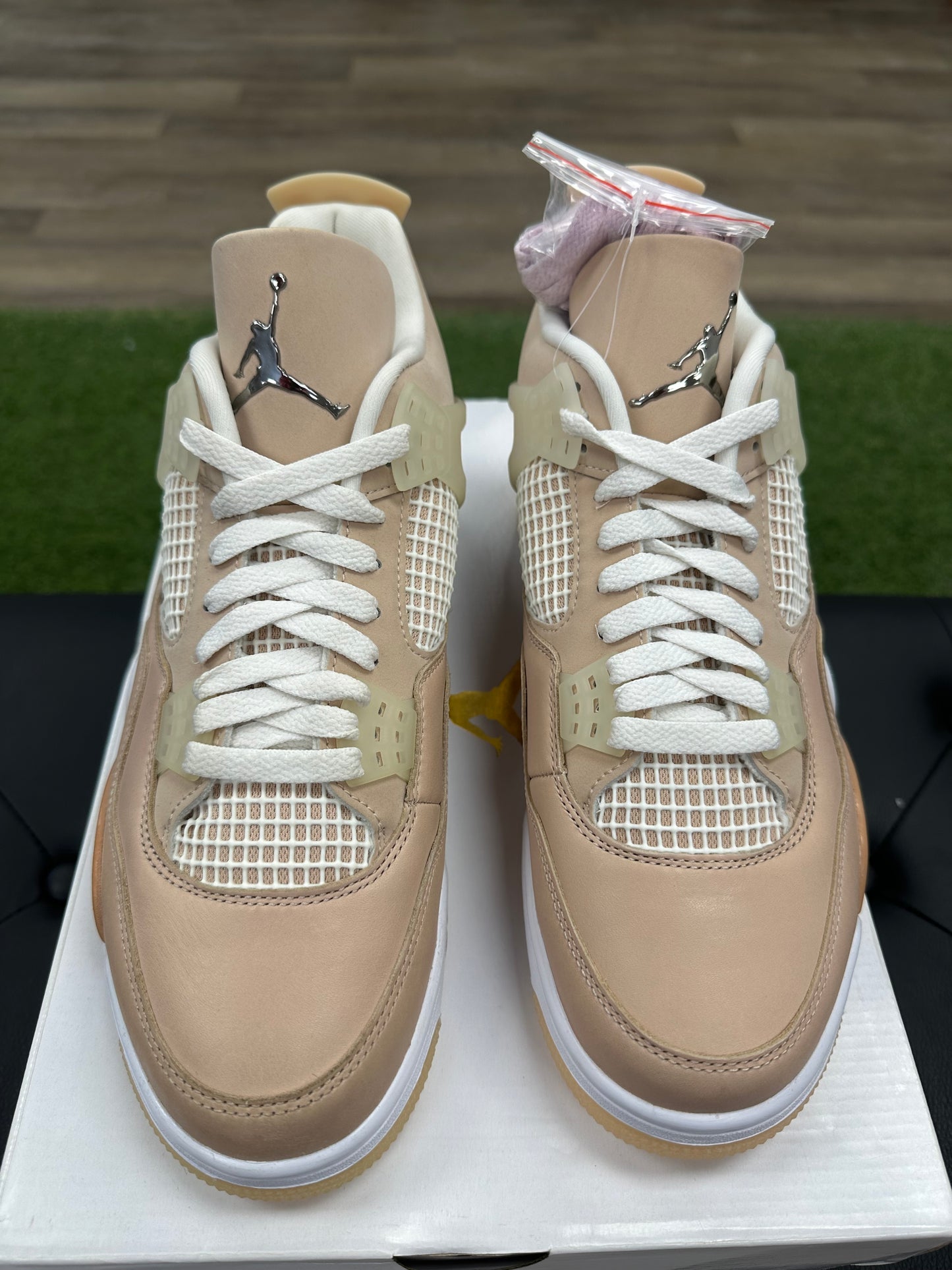 Jordan 4 Retro Shimmer - Size 10M 11.5W