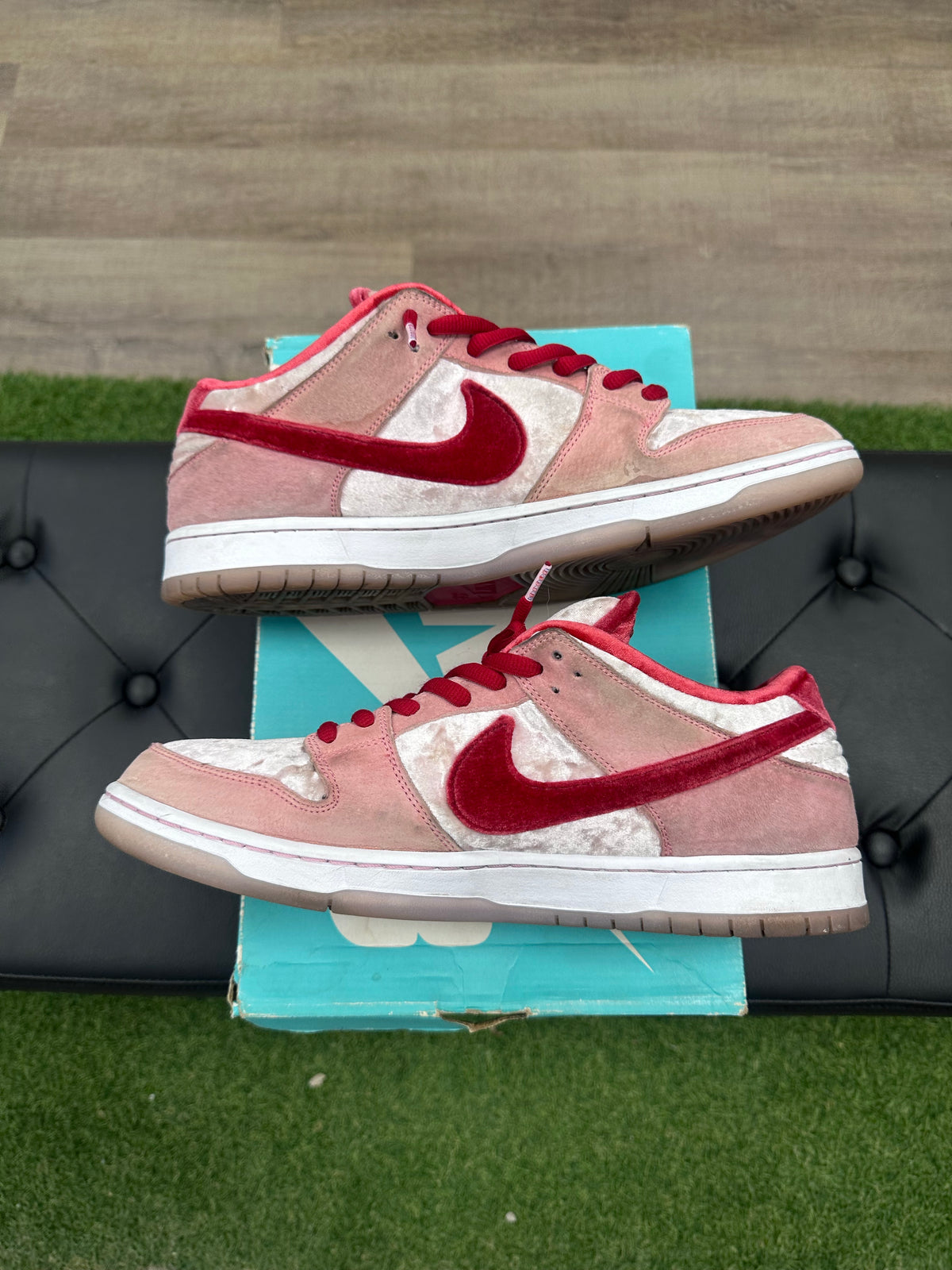 Nike SB Dunk Low StrangeLove Skateboards