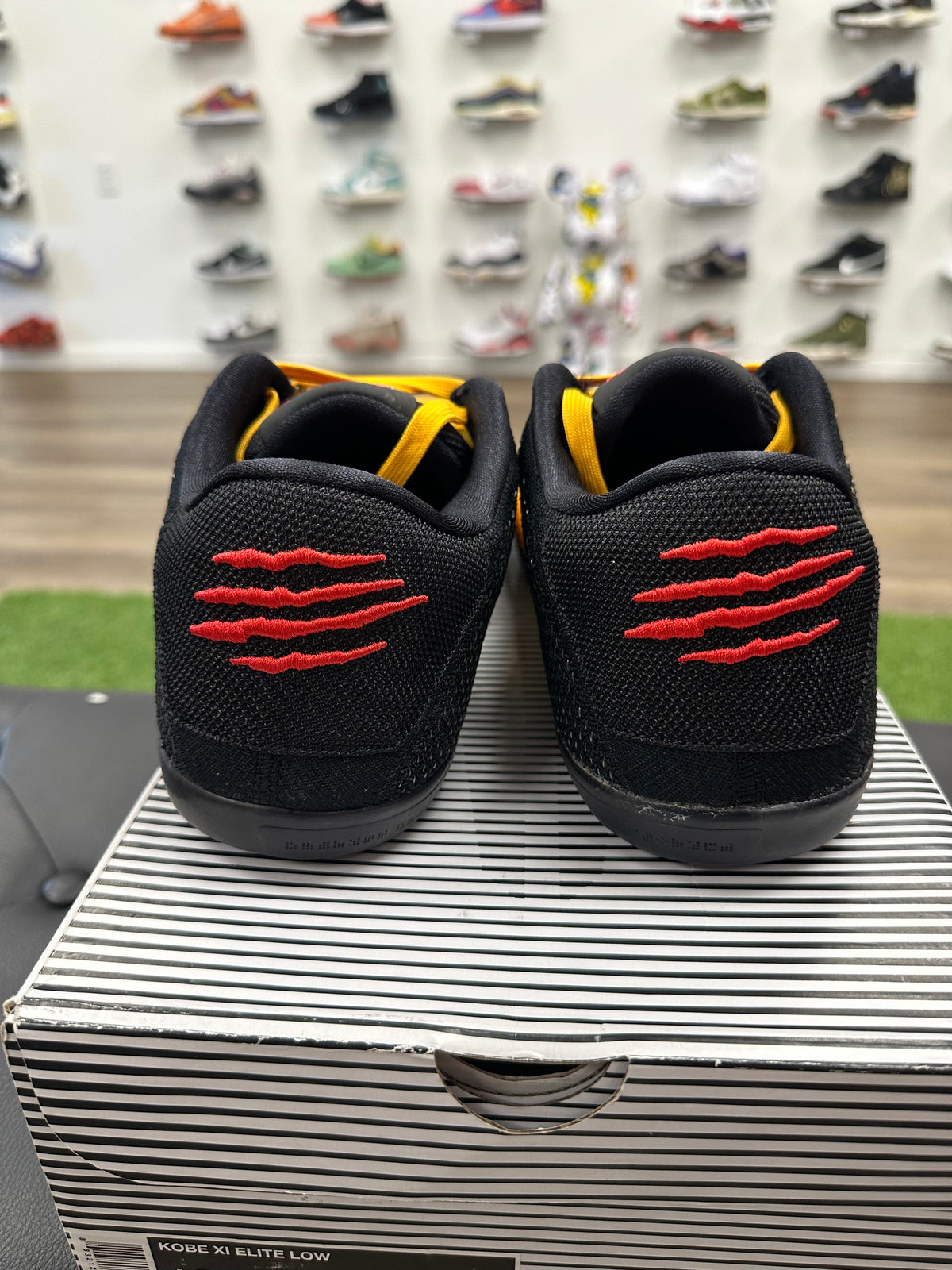Nike Kobe 11 Elite Low Bruce Lee