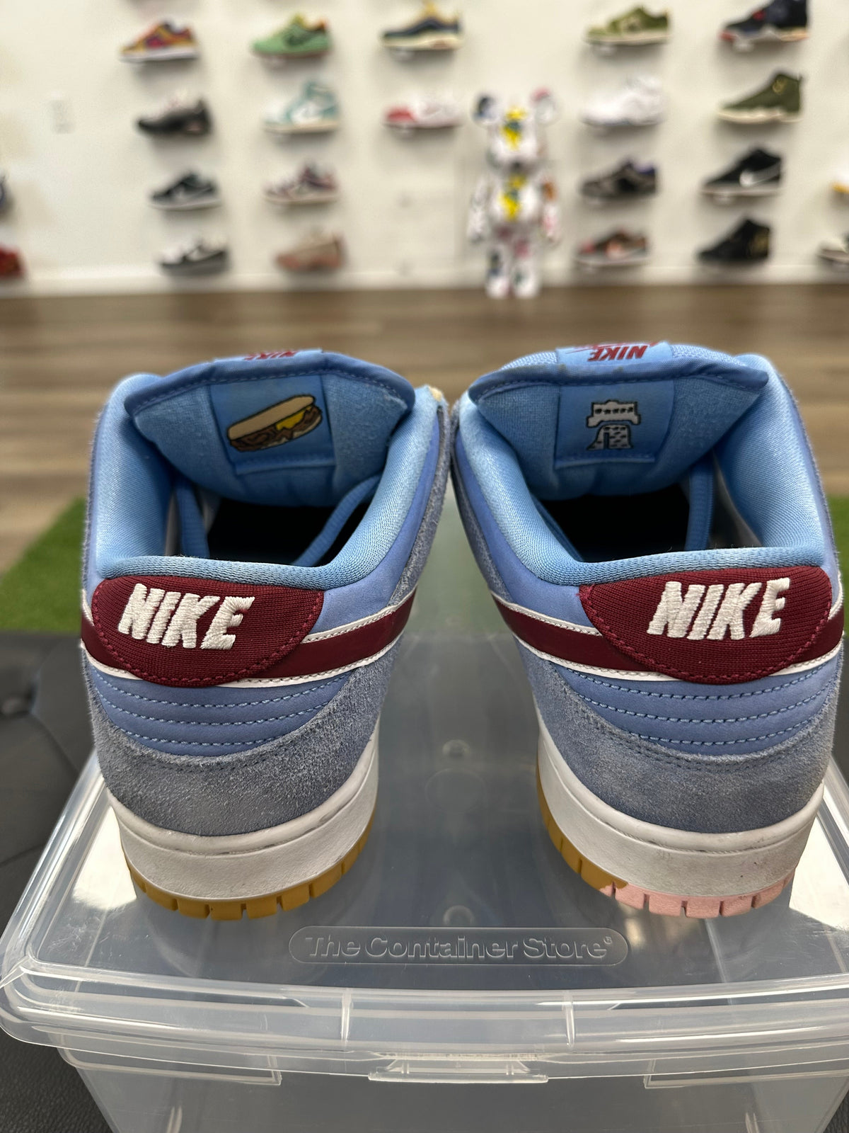 Nike SB Dunk Low Philadelphia Phillies