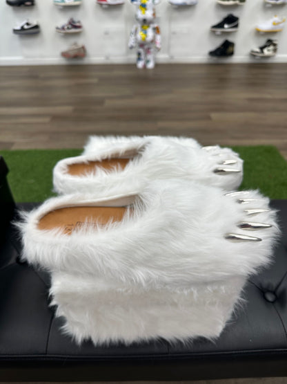 Bravest Studios Bear Claw Mule White