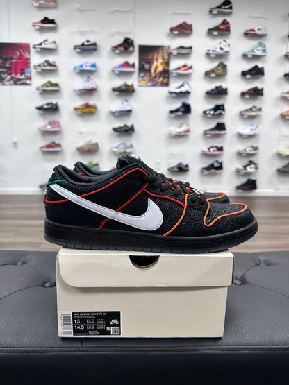 Nike SB Dunk Low Bronx Girls Skate - Size 13 (U)