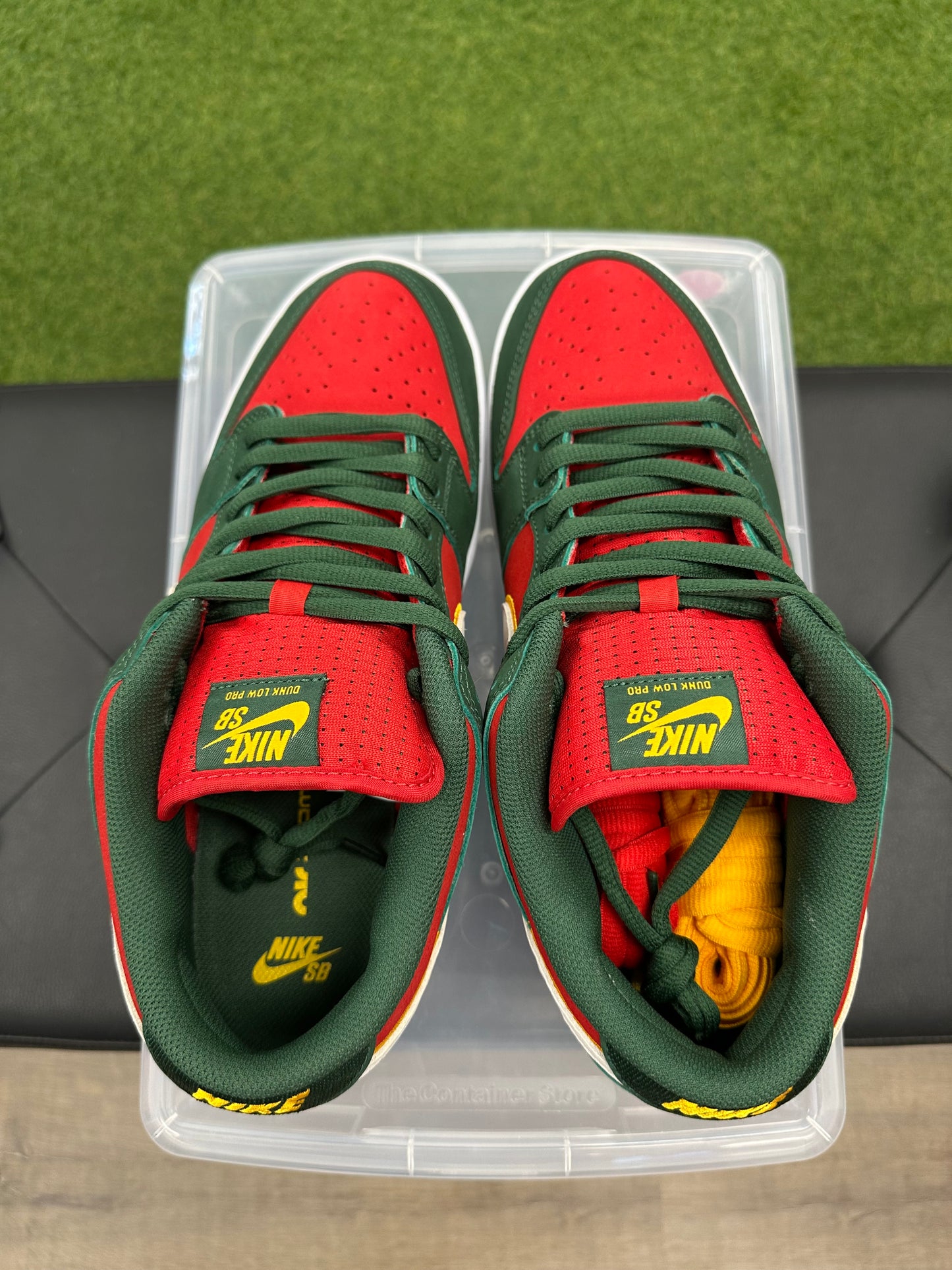 Nike SB Dunk Low Pro PRM Seattle Supersonics - Size 11 (U)