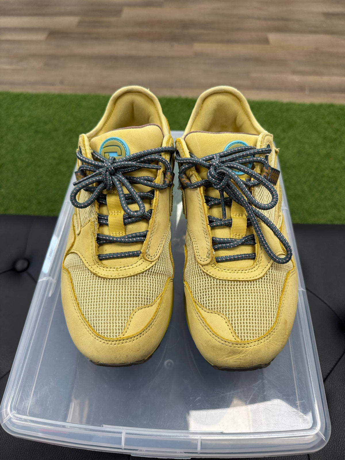 Nike Air Max 1 Travis Scott Cactus Jack Saturn Gold