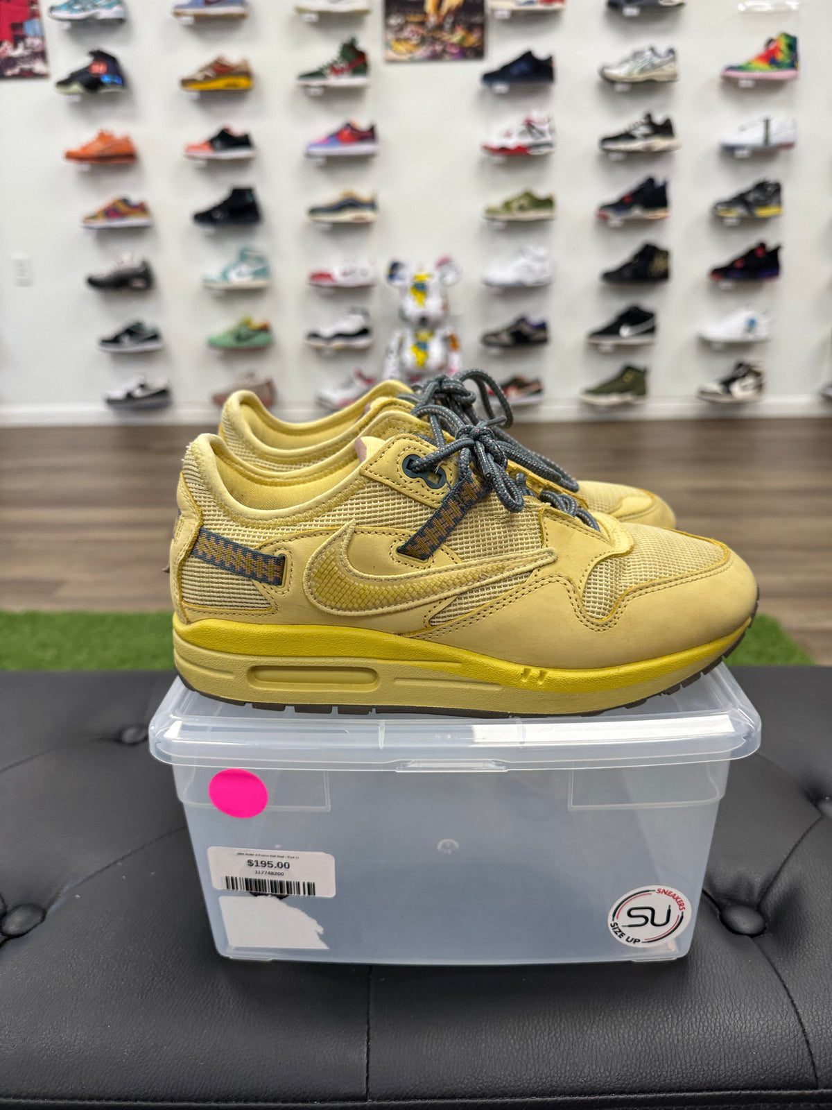 Nike Air Max 1 Travis Scott Cactus Jack Saturn Gold