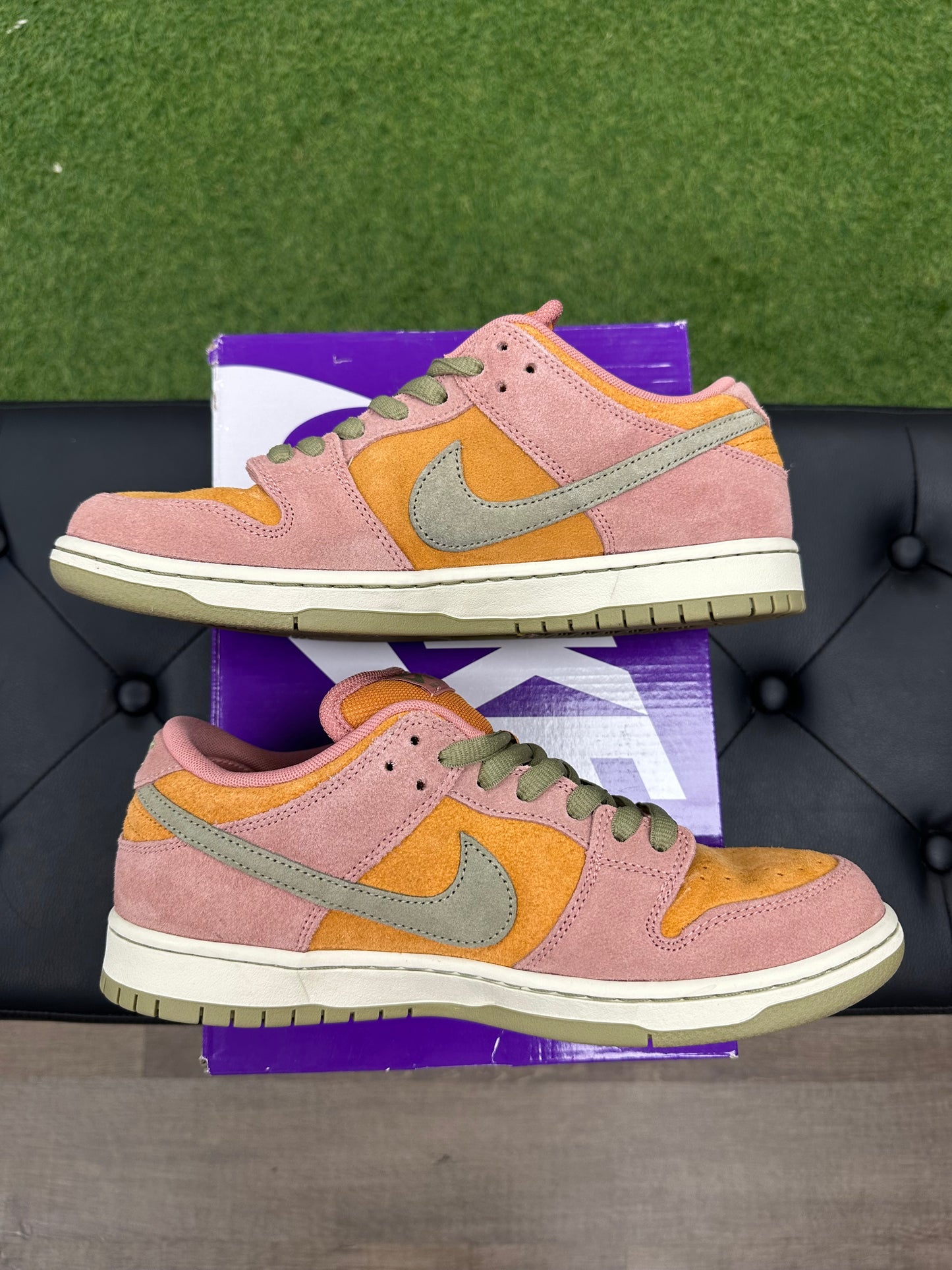 Nike SB Dunk Low Red Stardust - Size 10 (U)