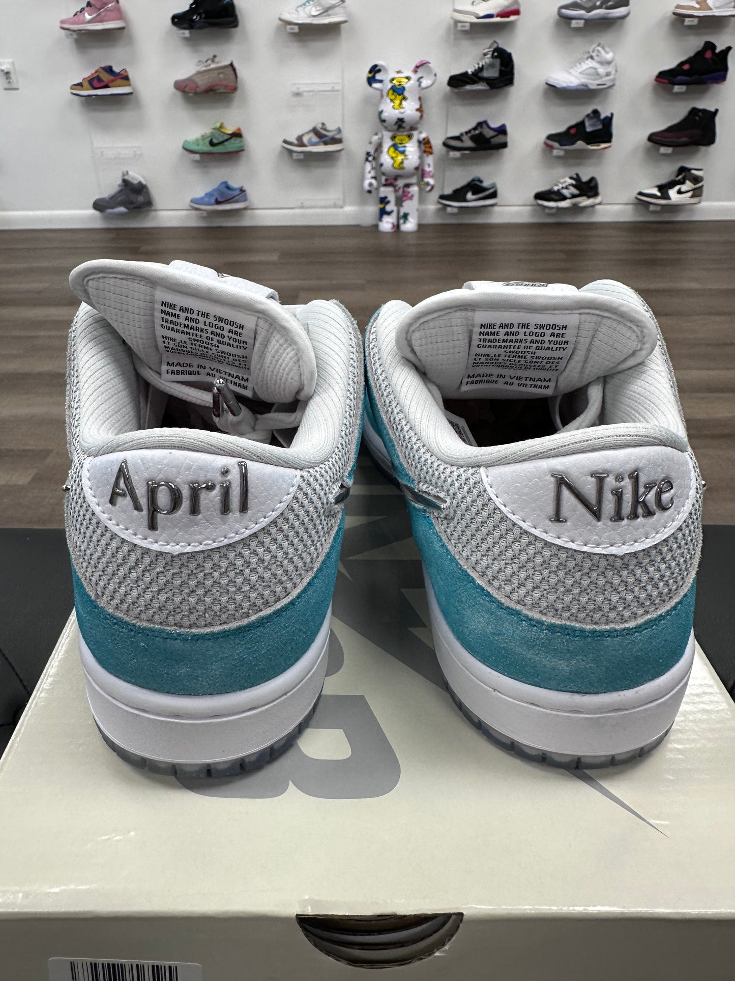 Nike SB Dunk Low April Skateboards - Size 9.5 (U)