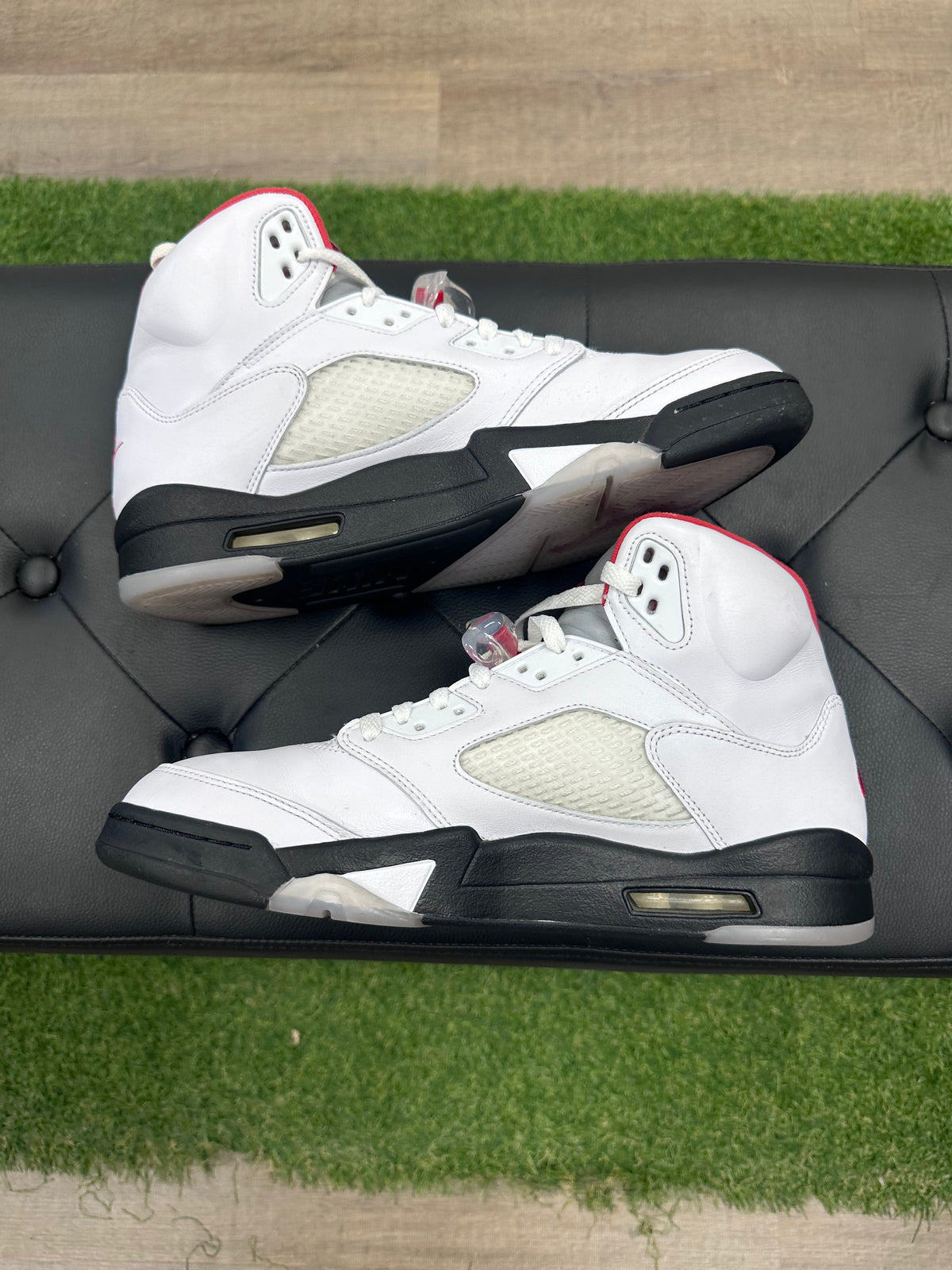 Jordan 4 Retro Fire Red Mars Blackmon