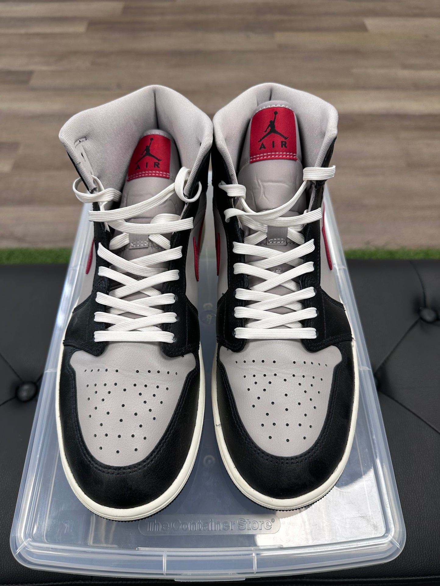Jordan 1 Mid Black College Grey Gym Red - Size 10.5 (U)