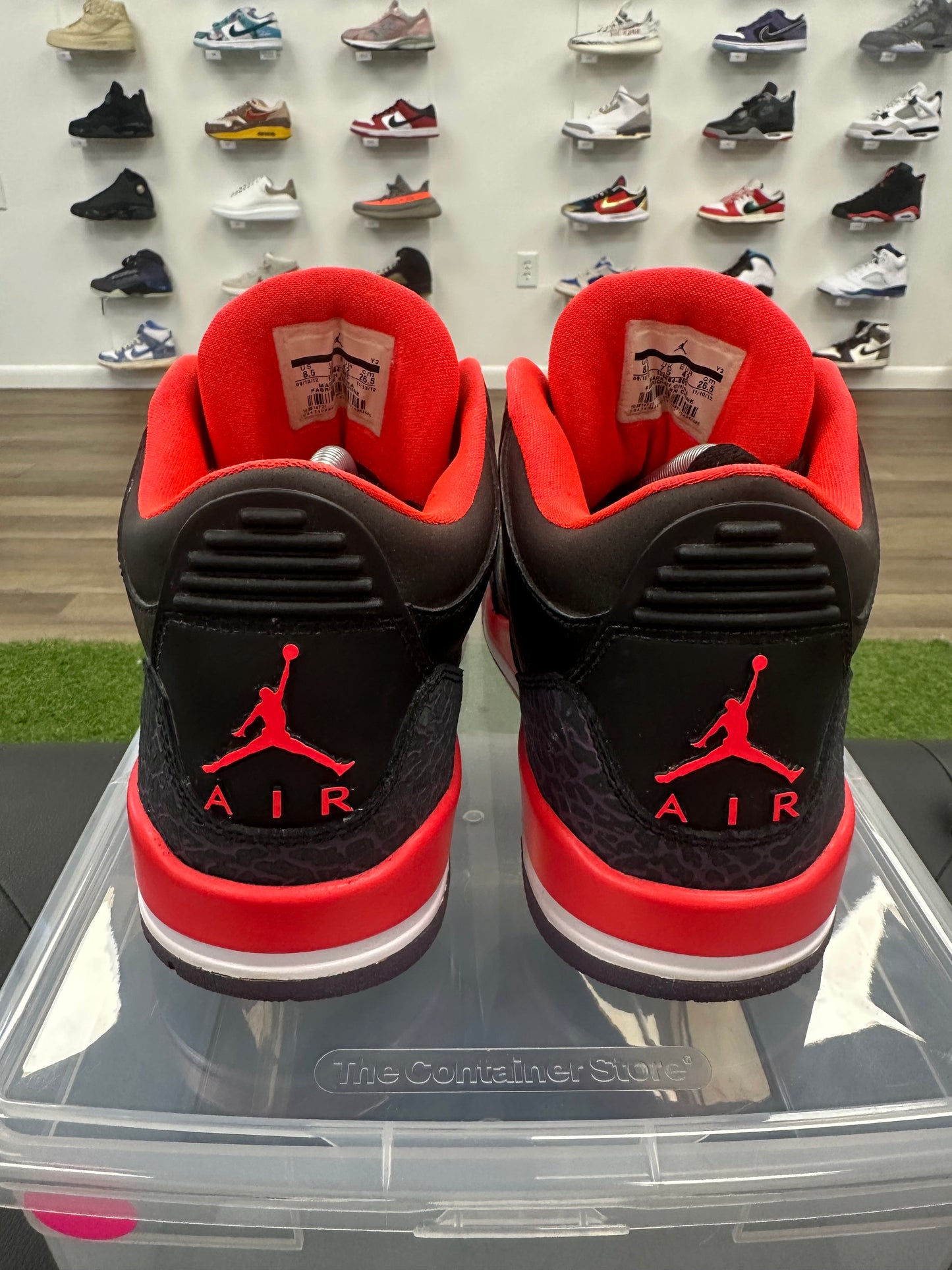 Jordan 3 Retro Crimson - Size 8.5 (U)