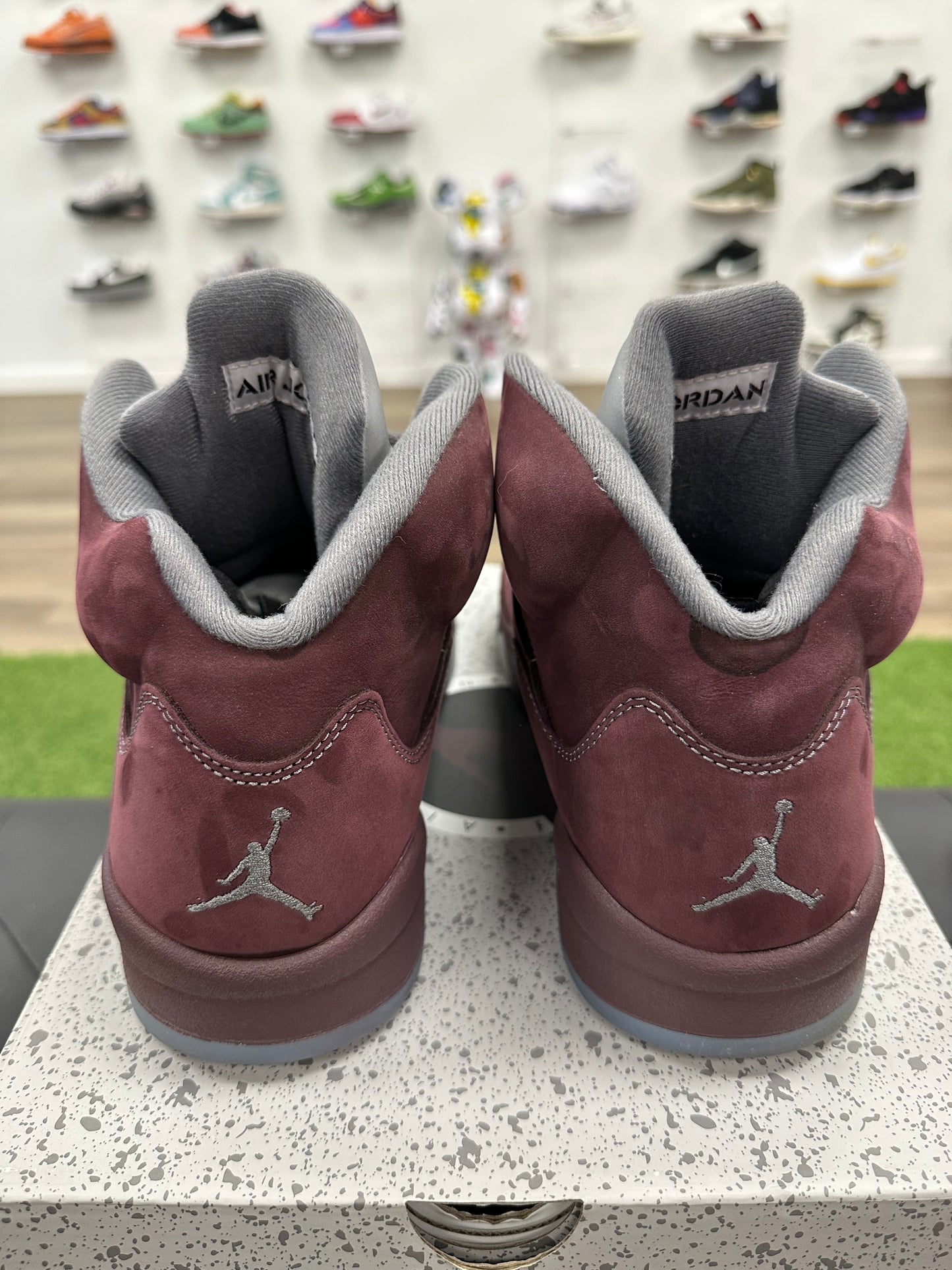 Jordan 5 Retro Burgundy (2023) - Size 12 (U)