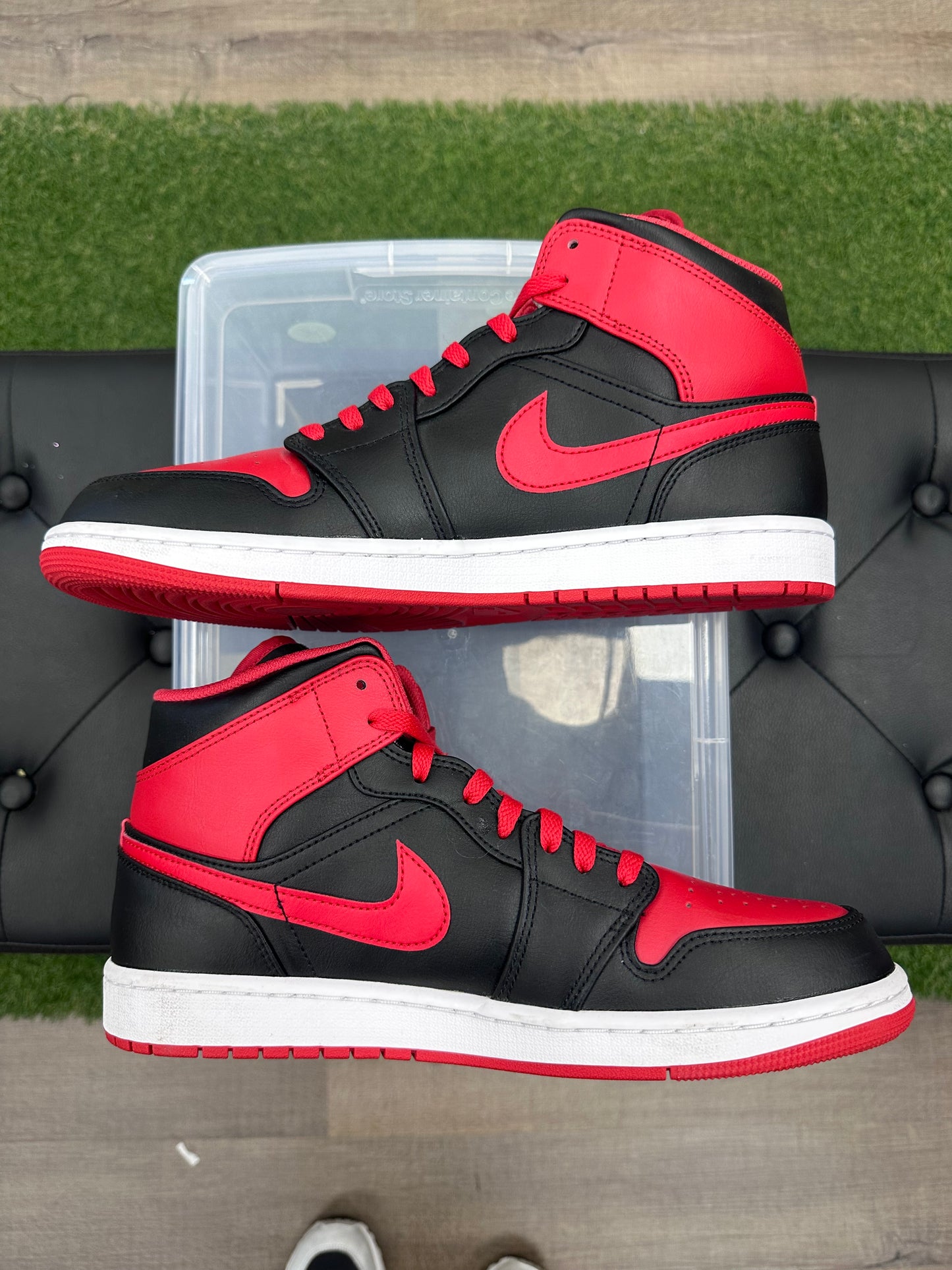 Jordan 1 Mid Alternate Bred (2022) - Size 11 (U)