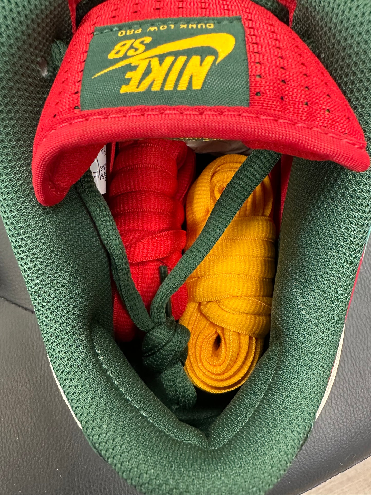 Nike SB Dunk Low Pro PRM Seattle Supersonics - Size 11 (U)