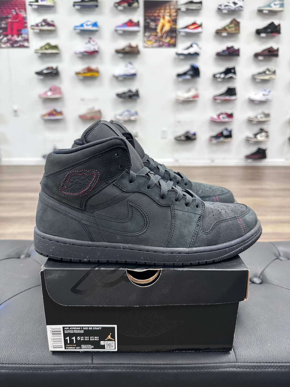 Jordan 1 Mid SE Craft Dark Smoke Red - Size 11.5 (U)