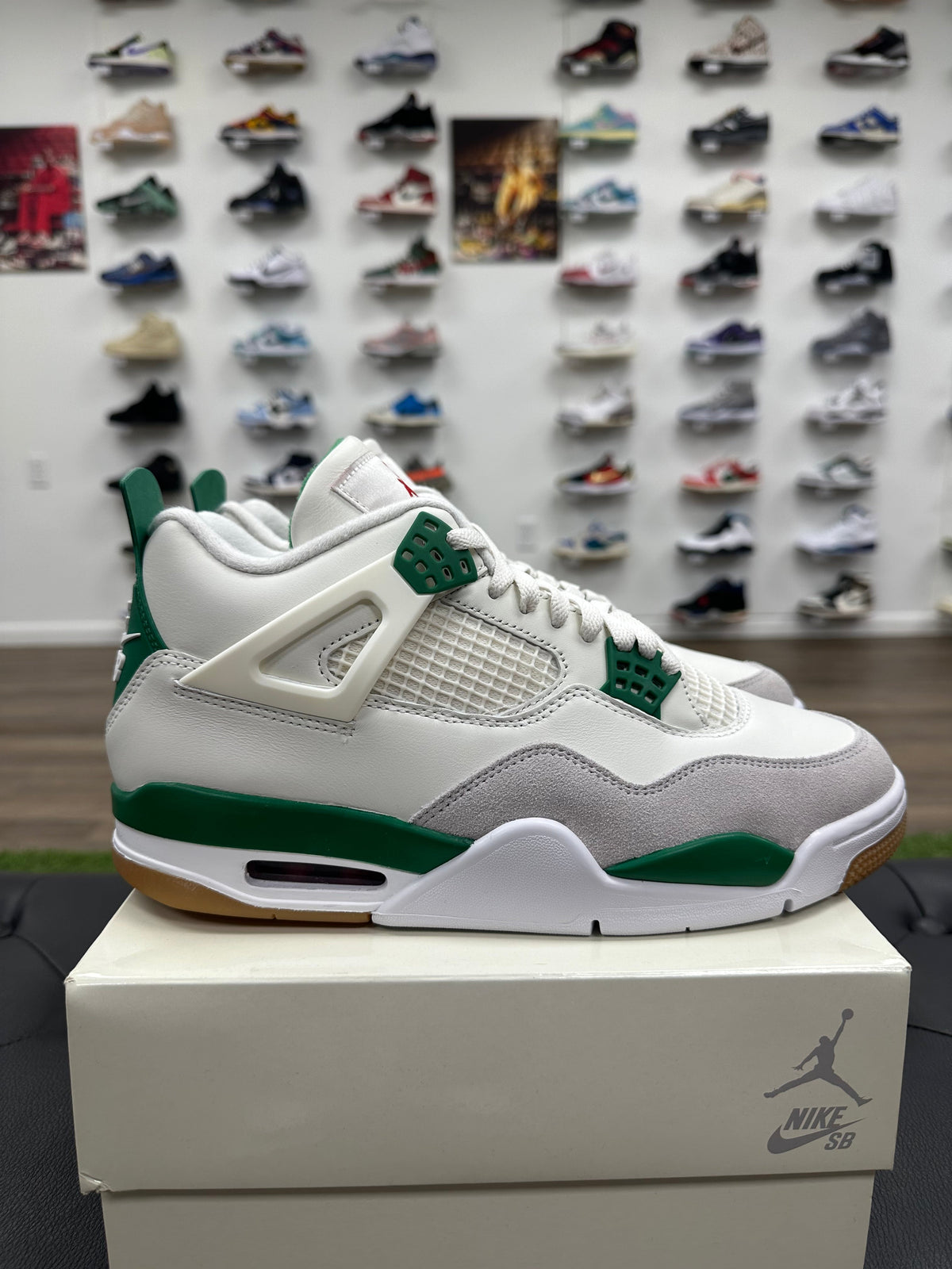 Jordan 4 Retro SB Pine Green