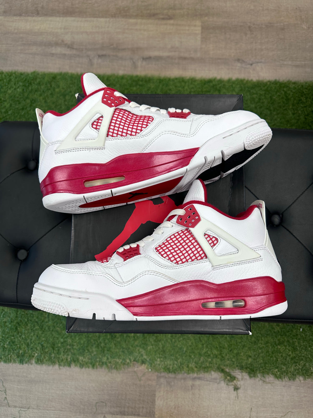 Jordan 4 Retro Alternate 89