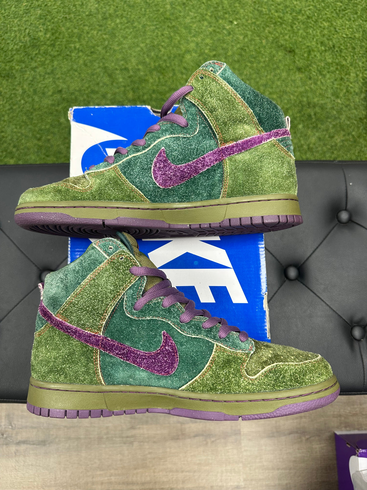 Nike SB Dunk High Skunk 420