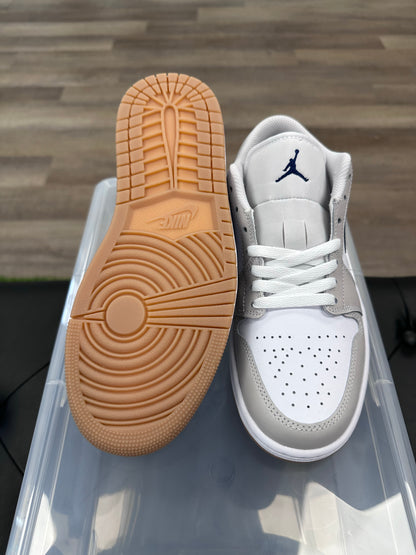 Jordan 1 Low Midnight Navy Neutral Grey