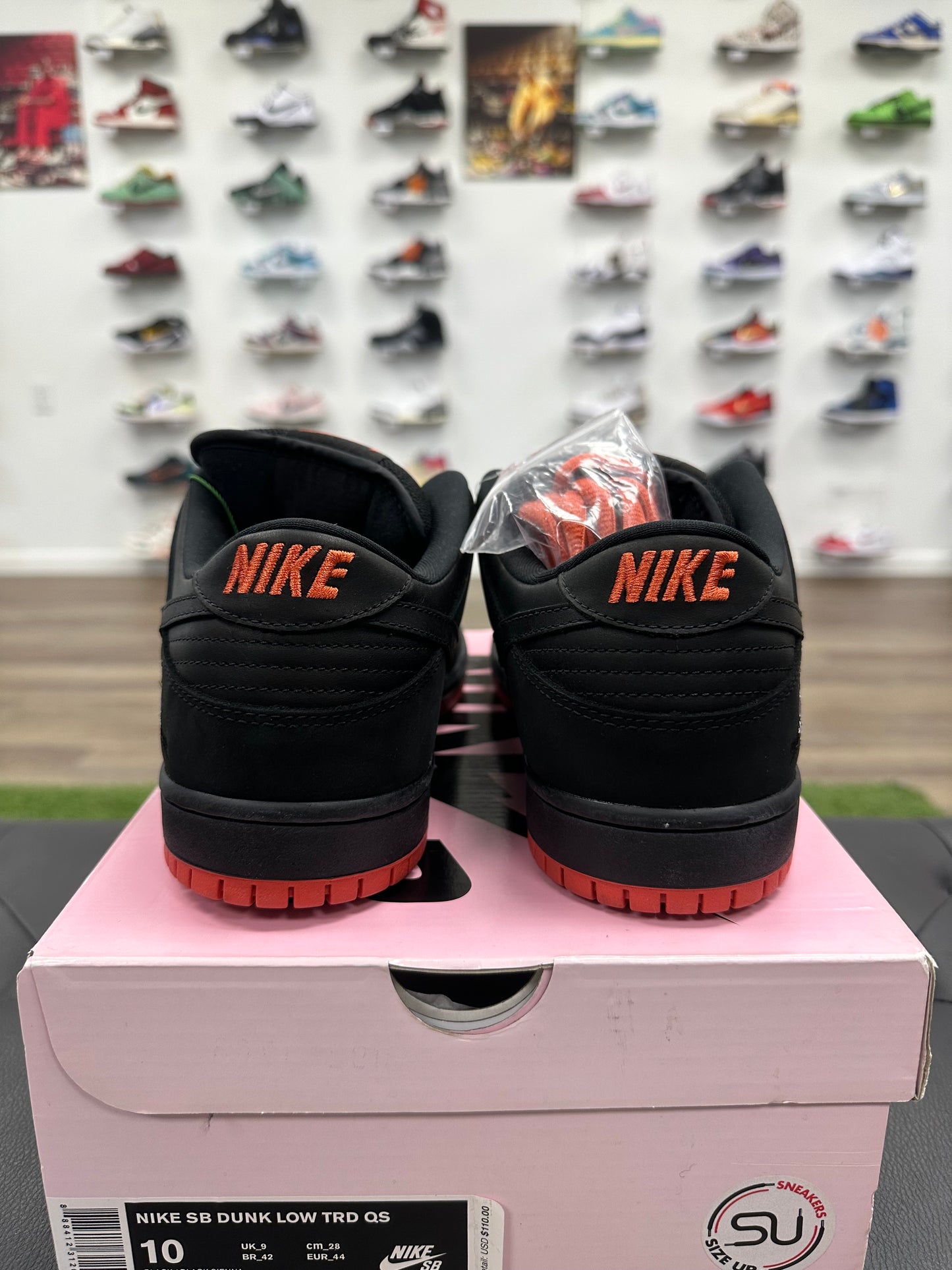 Nike SB Dunk Low Black Pigeon - Size 10