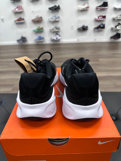 Nike Revolution 7 Black White (Women's) - Size 11.5 (10M)