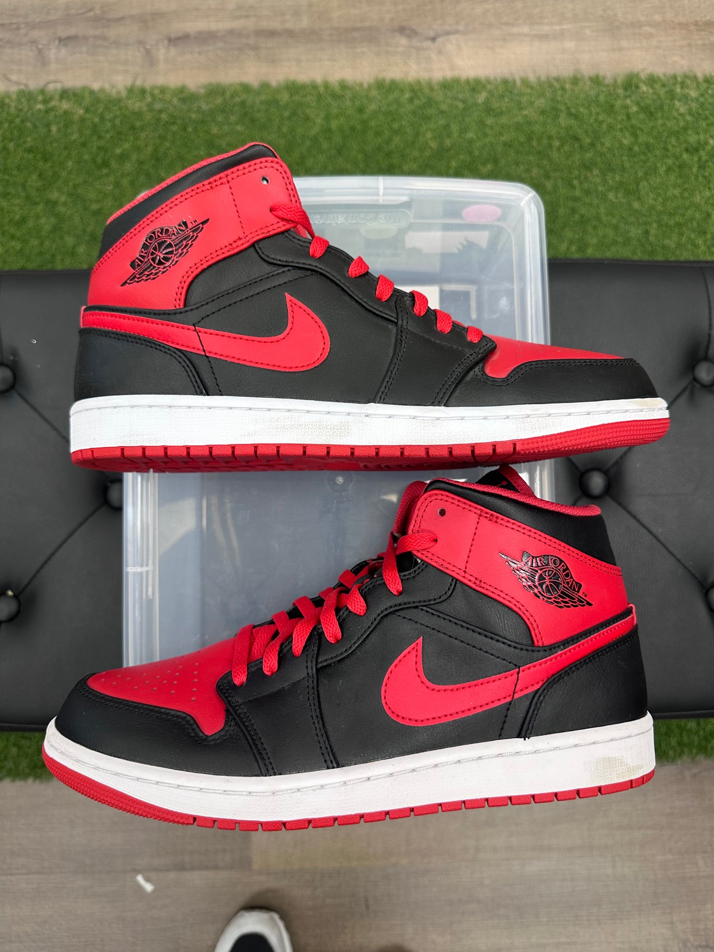 Jordan 1 Mid Alternate Bred (2022) - Size 11 (U)