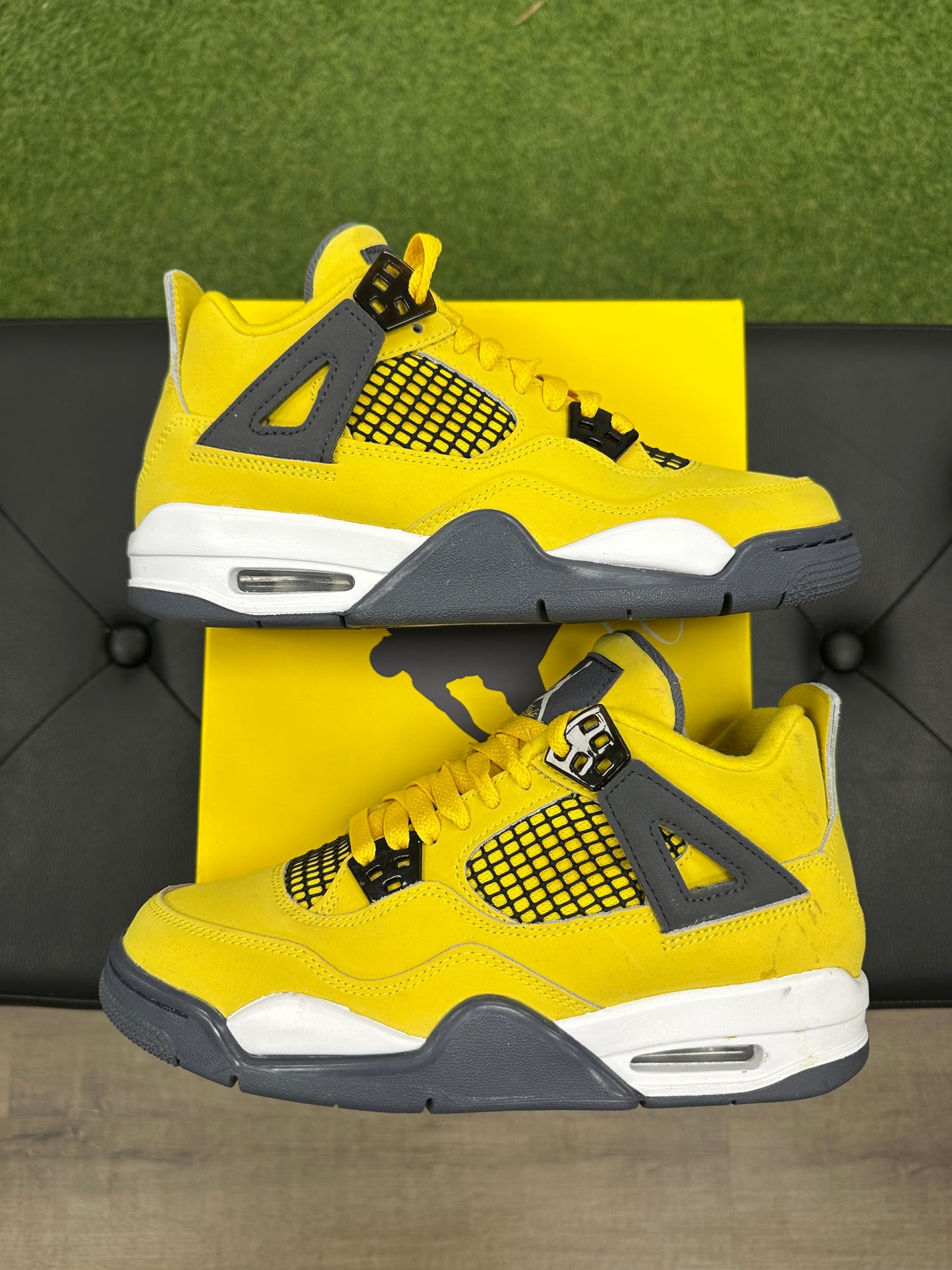 Jordan 4 Retro Lightning (2021) (GS) - Size 5 (U)