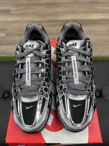 Nike P-6000 Metallic Silver Black - Size 9.5