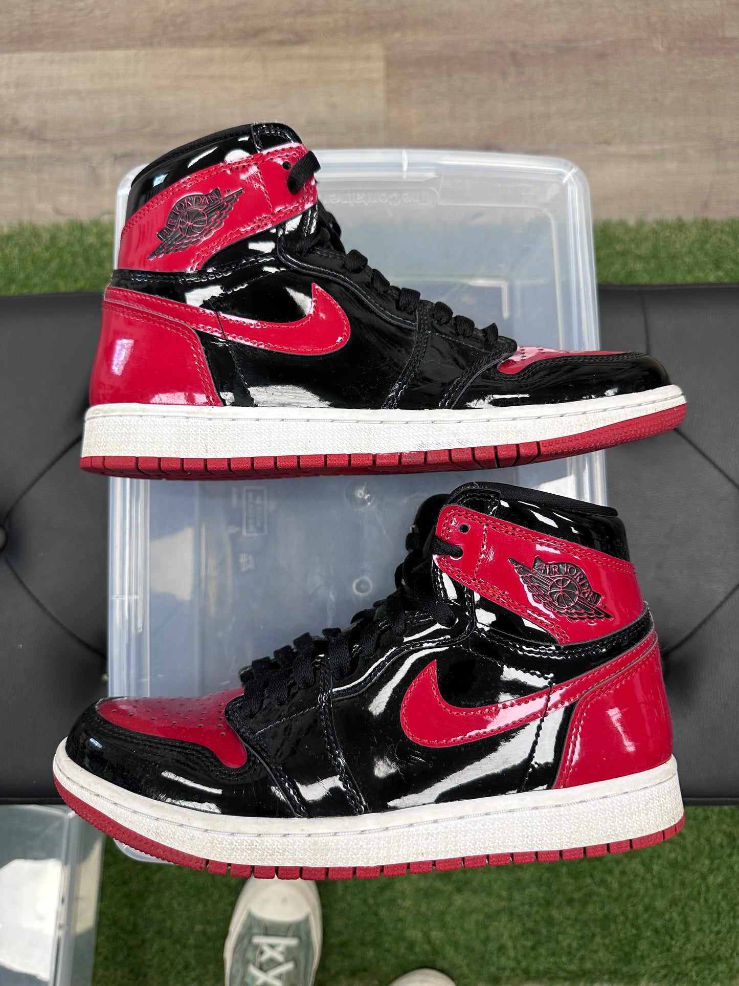 Jordan 1 Retro High OG Patent Bred (GS) - Size 7Y (U)