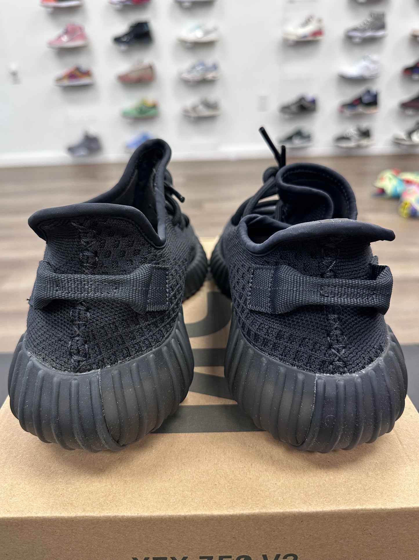 adidas Yeezy Boost 350 V2 Onyx - Size 10 (U)