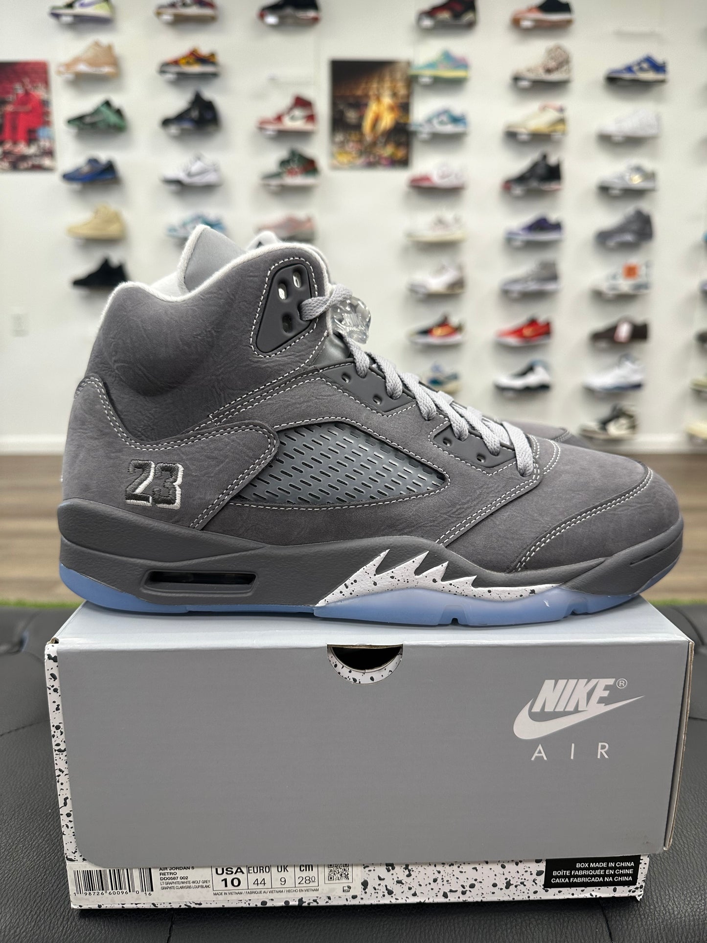 Jordan 5 Retro Wolf Grey (2026) - Size 10 (2)