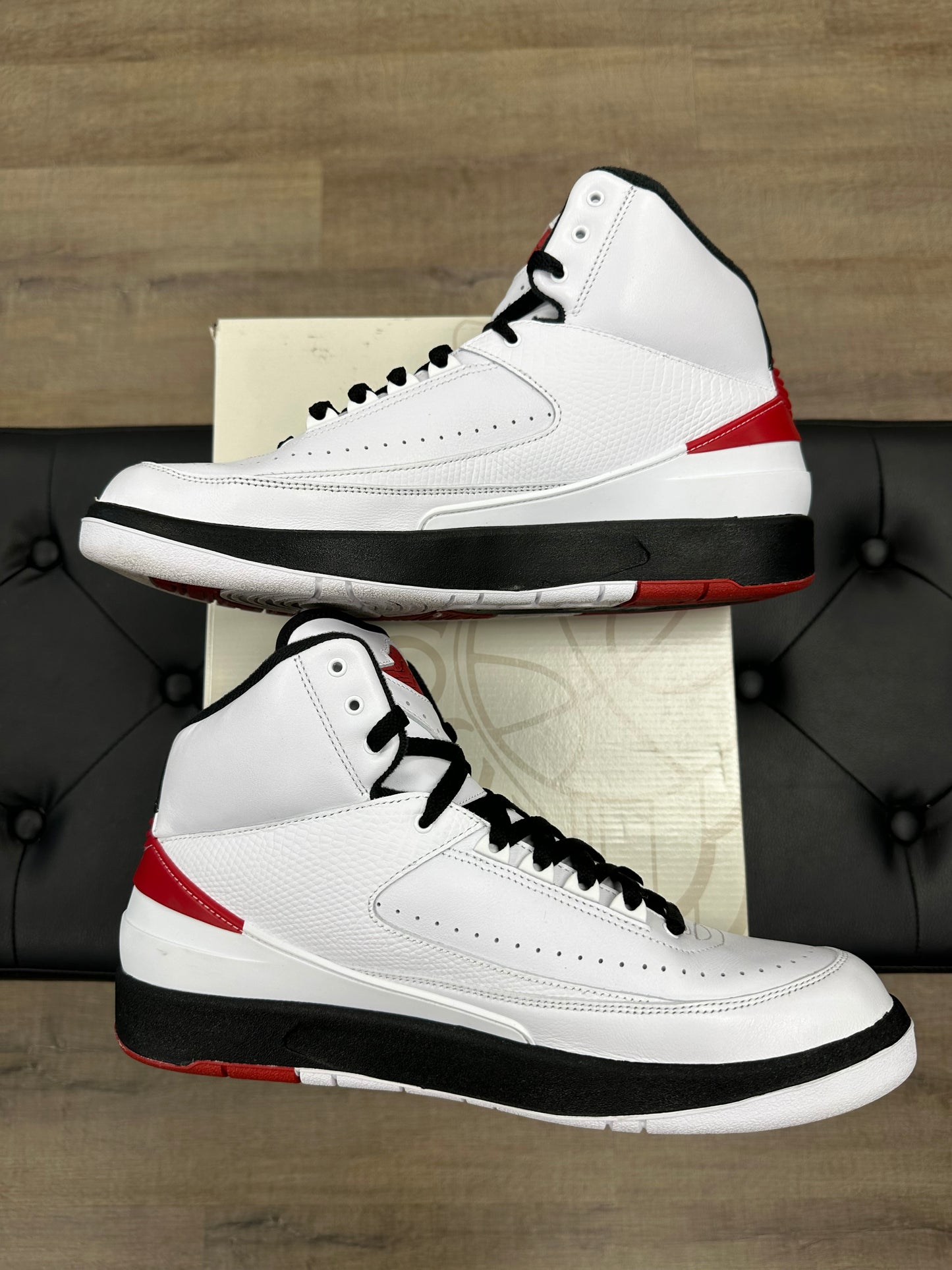 Jordan 2 Retro OG Chicago (2022) - Size 13 (U)