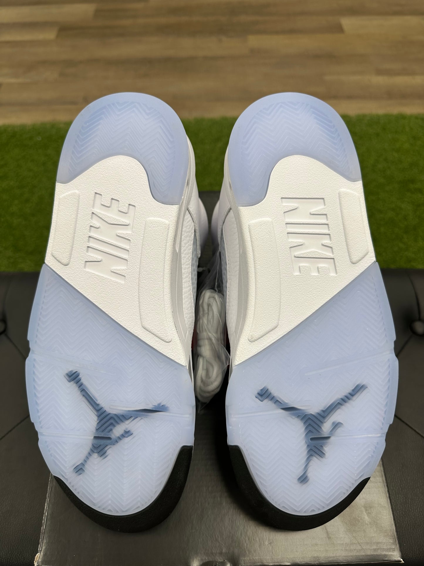 Jordan 5 Retro White Metallic (2026) - Size 11
