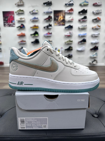 Nike Air Force 1 Low '07 Philadelphia - Size 9