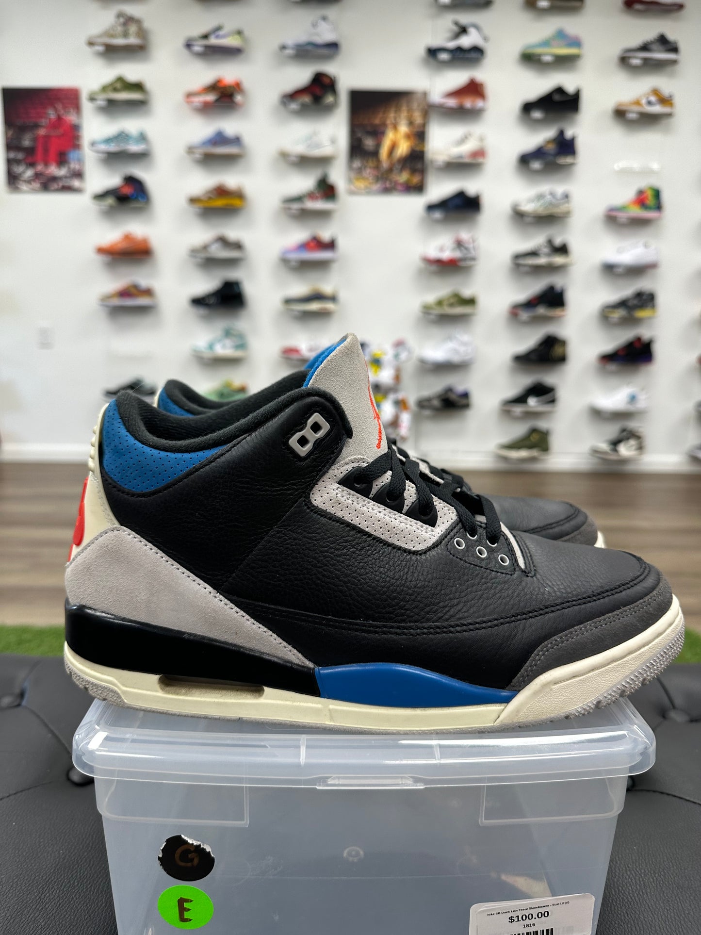 Jordan 3 Retro OG Rare Air - Size 11 (U)