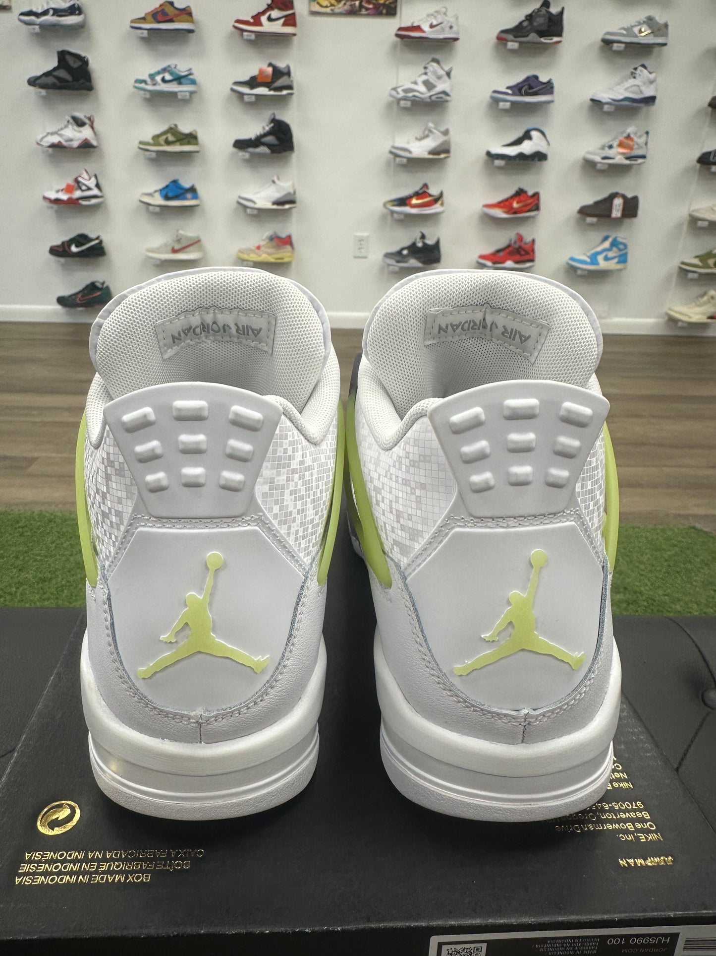 Jordan 4 Retro Light Lemon Twist (GS) - Size 6Y