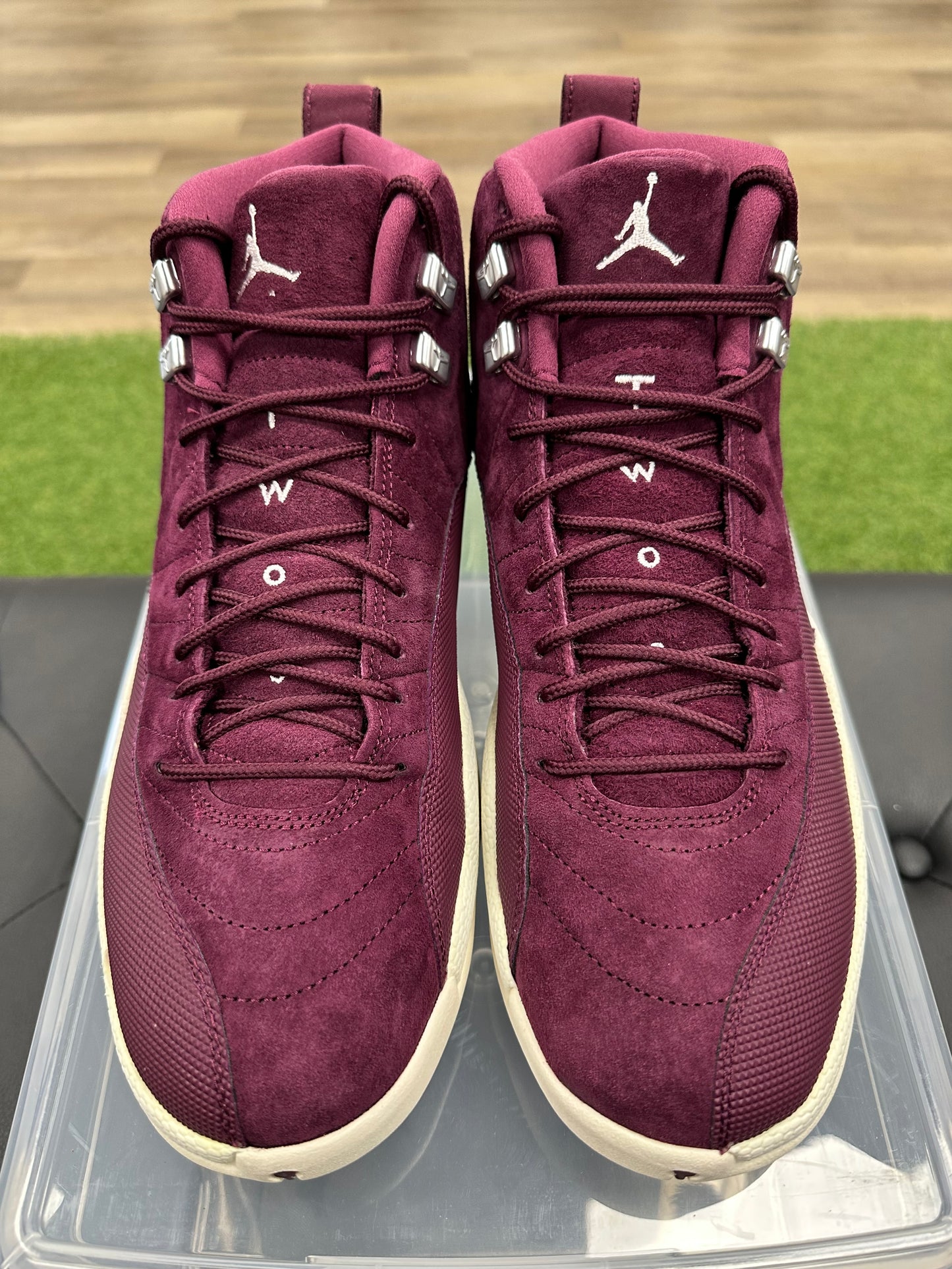 Jordan 12 Retro Bordeaux - Size 11 (U)