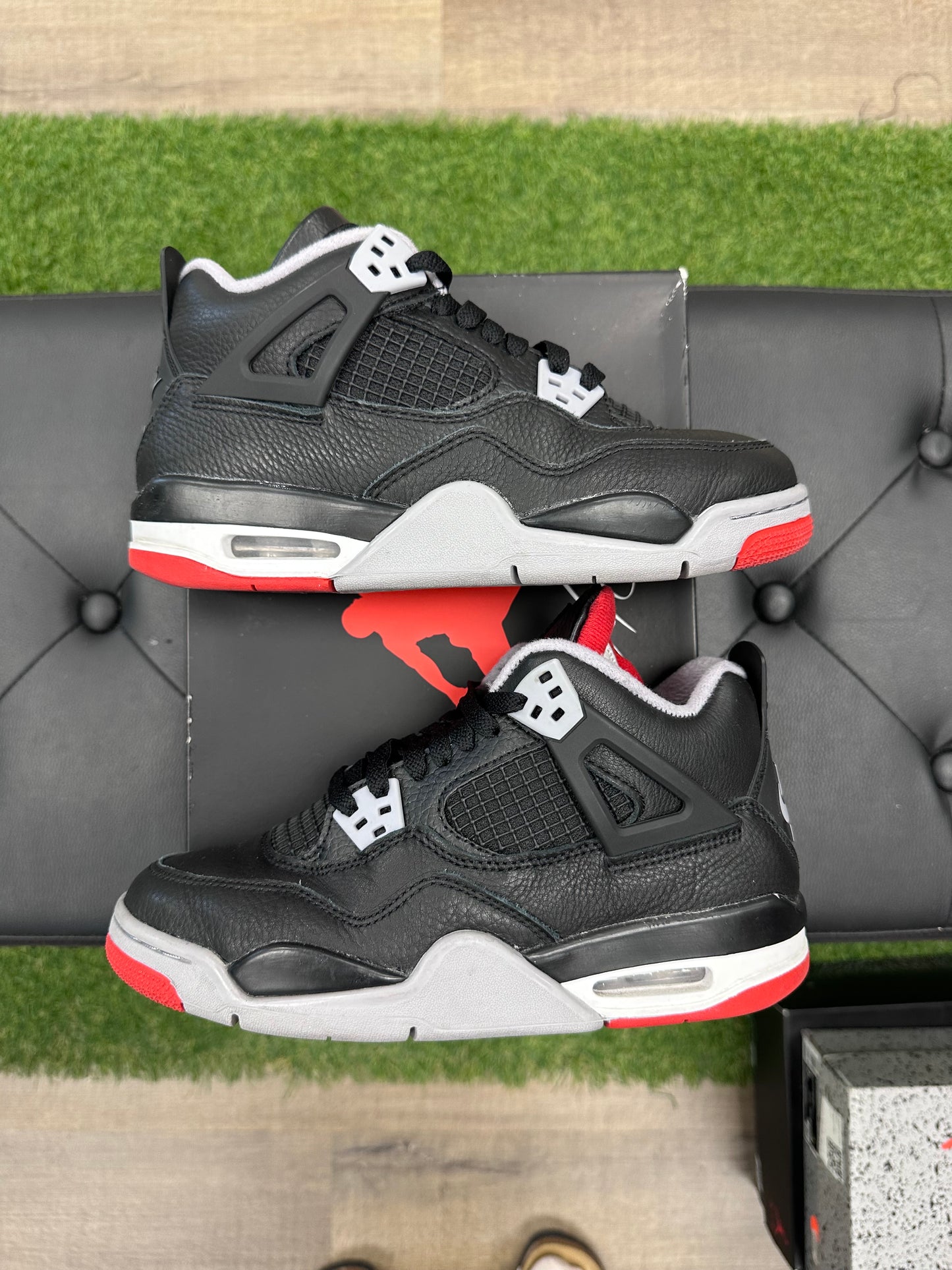 Jordan 4 Retro Bred (2019) (GS) - Size 5Y (U)