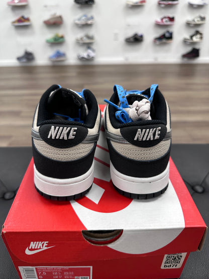 Nike Dunk Low Starry Laces (Women's) - Size 7.5