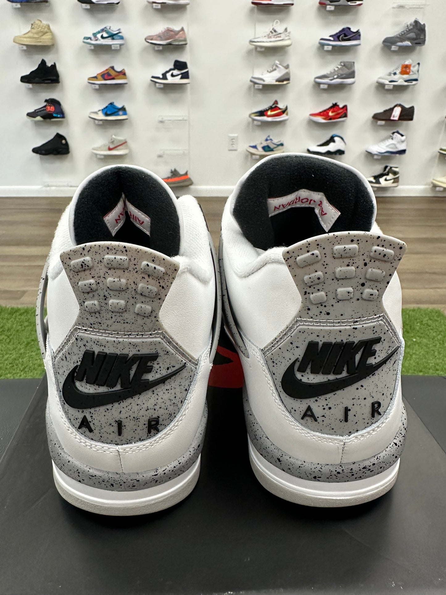 Jordan 4 Retro White Cement (2025) - Size 10.5