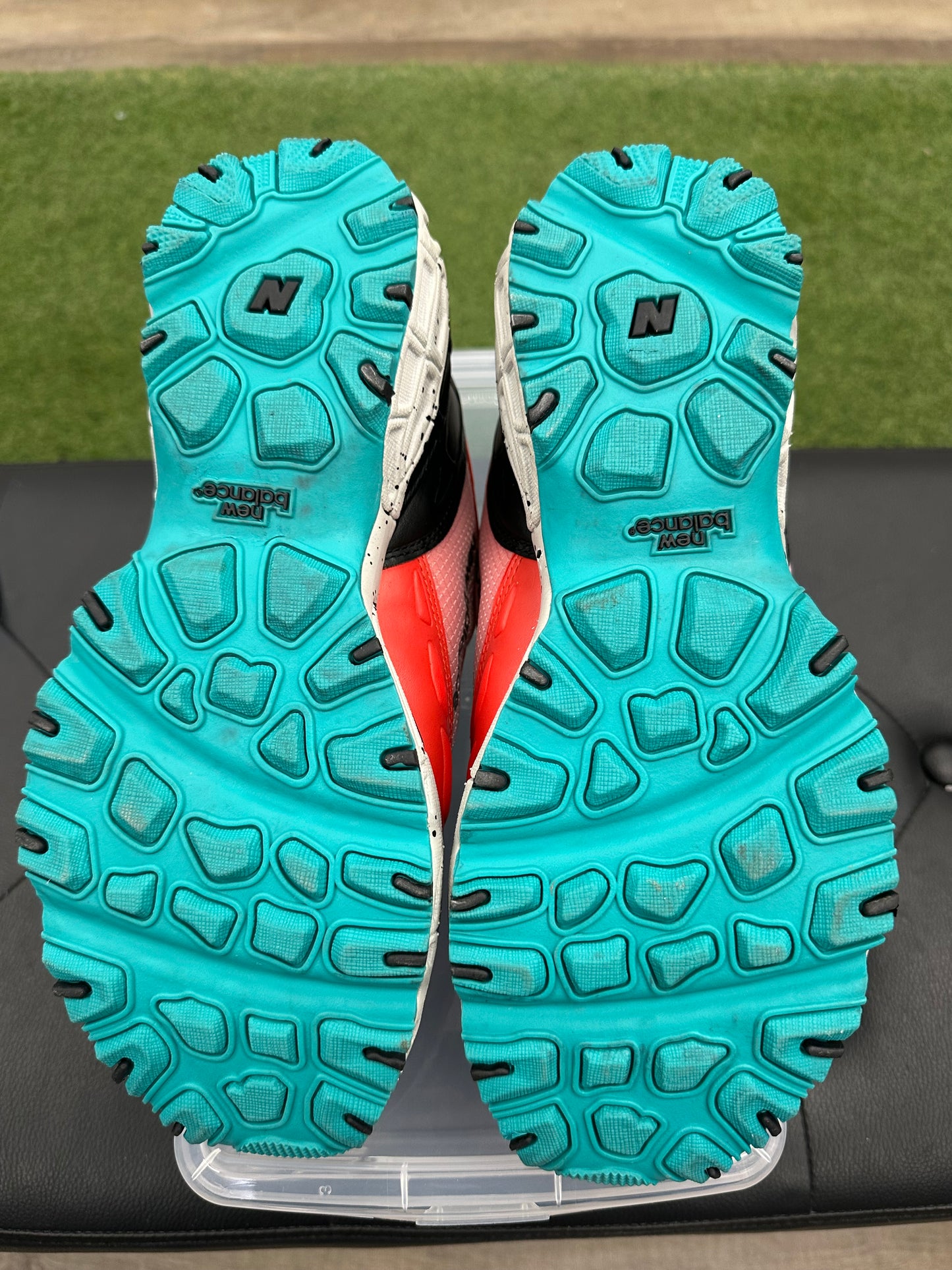 New Balance 801 Black Coral - Size 8.5 (U)