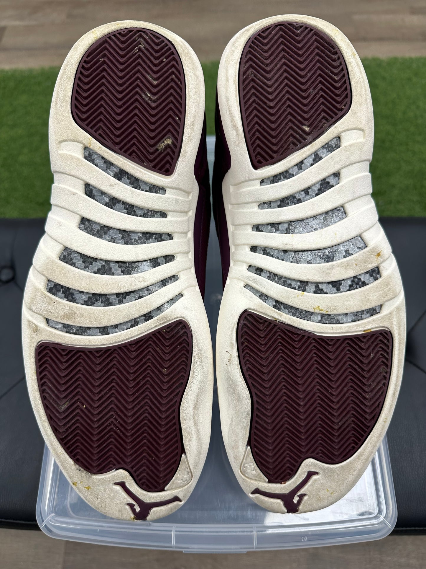 Jordan 12 Retro Bordeaux - Size 11 (U)