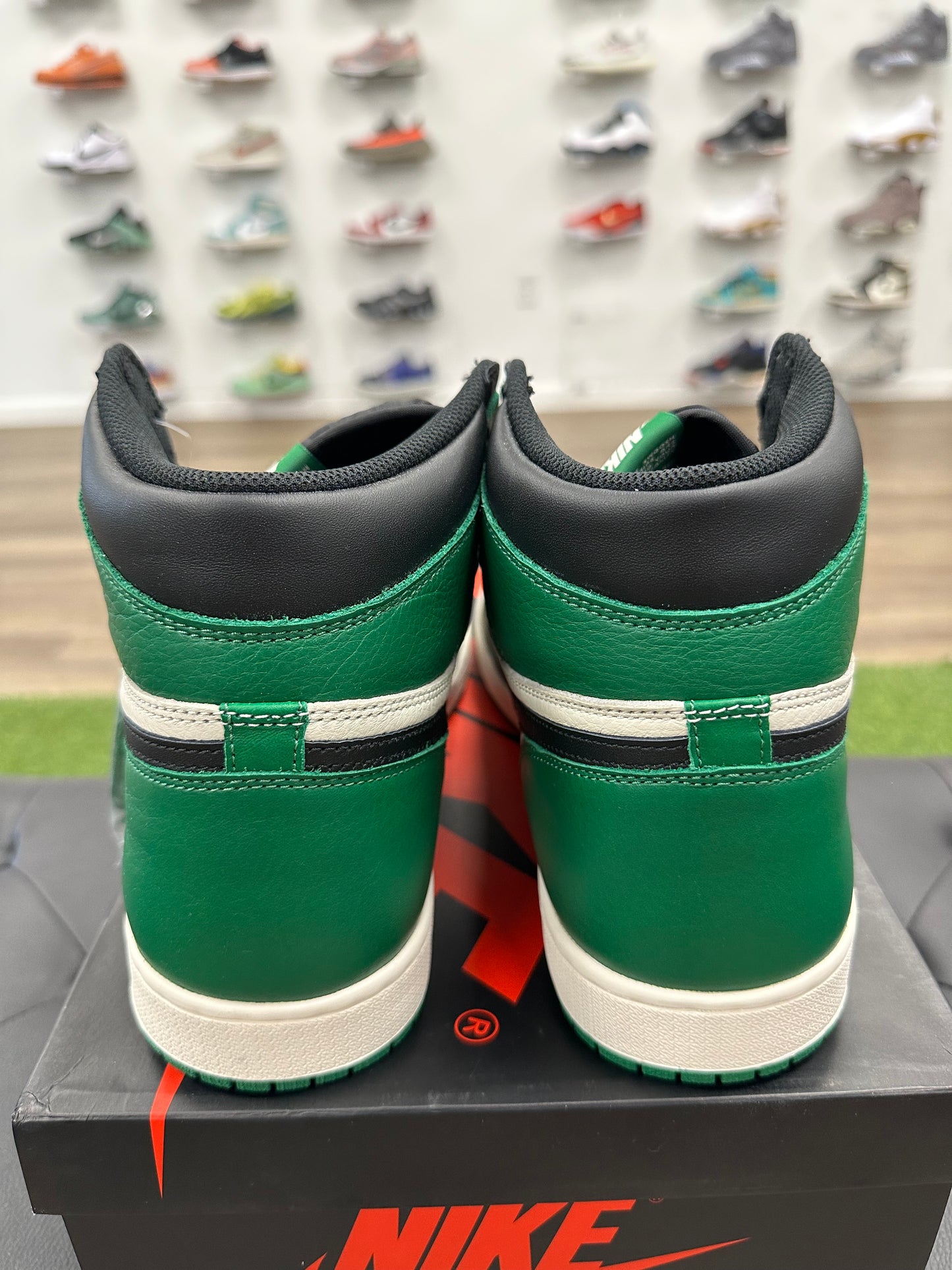Jordan 1 Retro High Pine Green - Size 14